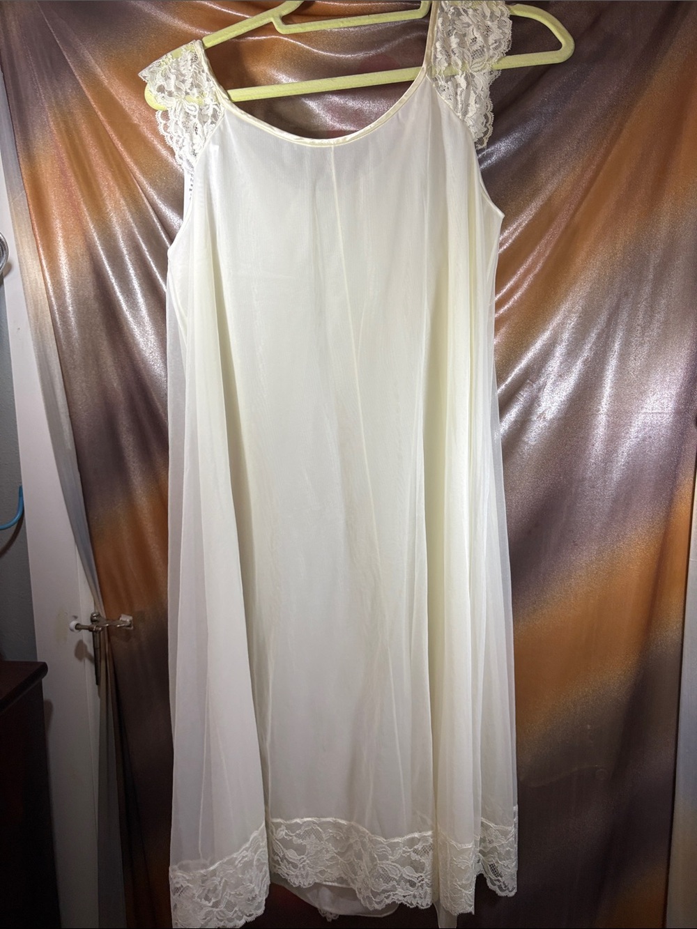 Vintage 60’s 2 piece pinafore Cream Lace-Trim Nightgown Soft Sheer. DD - Picture 10 of 11